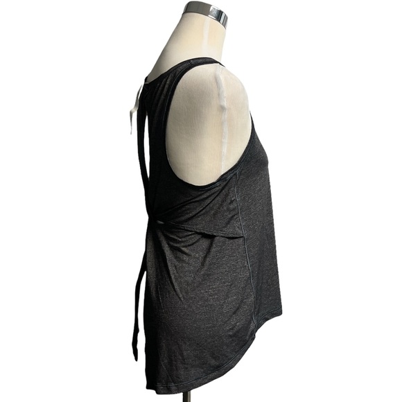 Lululemon women gray tank top - Picture 5 of 9